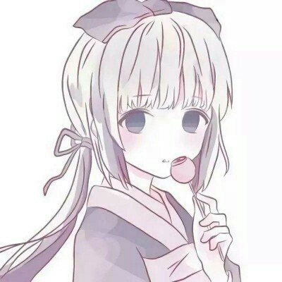 楼顶太阳能被风吹落致车辆玻璃碎裂